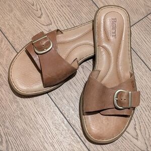 Born Womens 8 Brown Tan Leather Buckle Sandals Slip On Shoes